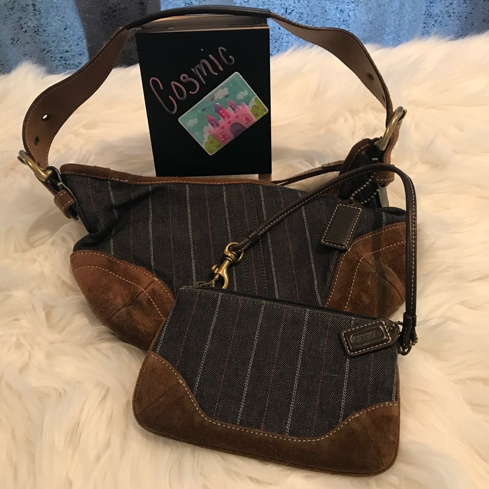 Authentic Coach bag w matching wristlet. EUC